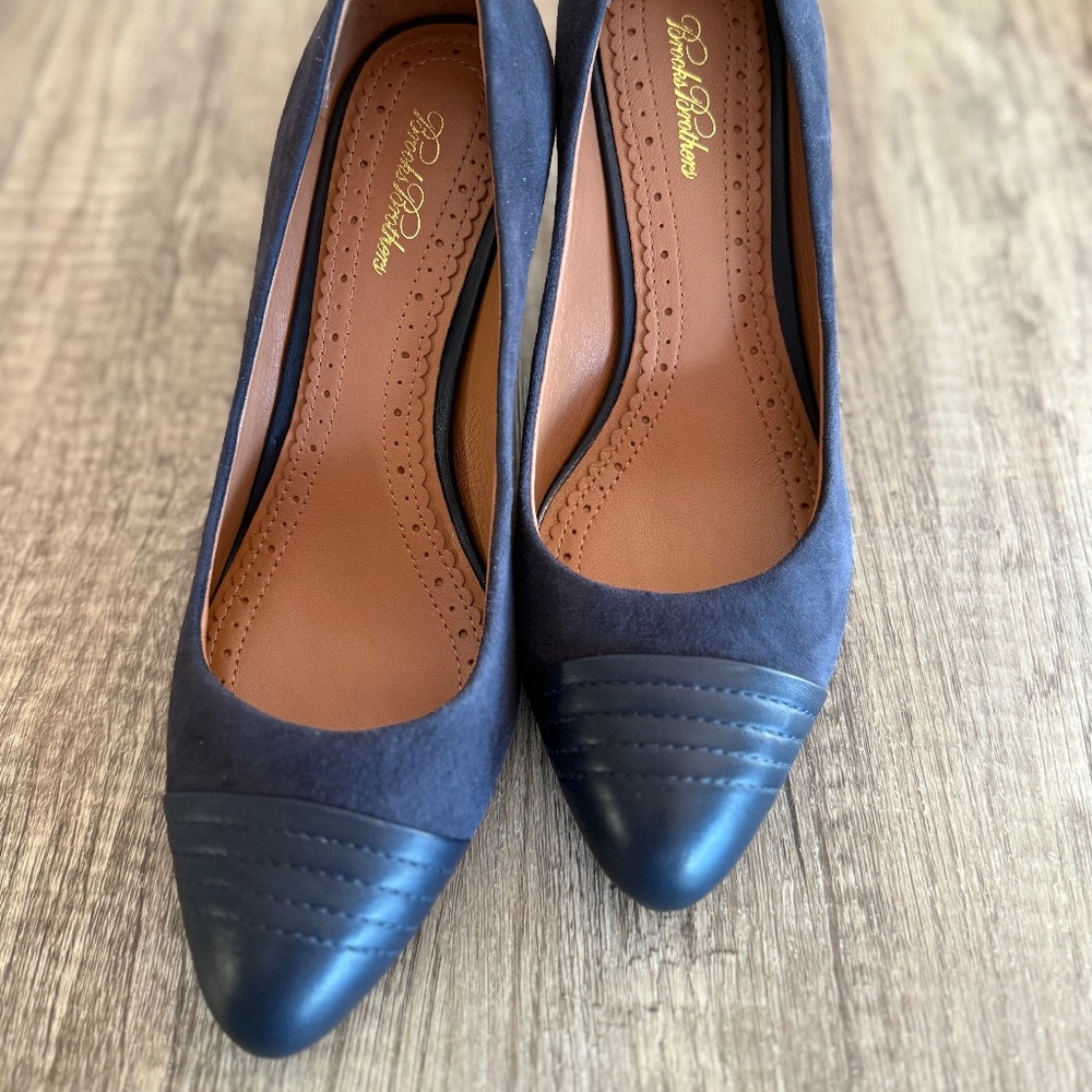 Brooks Brothers Captoe Pumps – Size 6.5 (New/Unused)